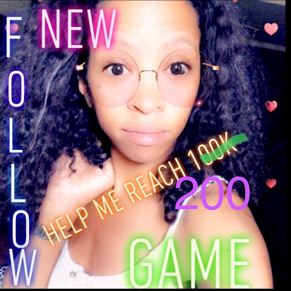HELP ME REACH MY NEW GOAL OF 400K FOLLOWERS!!! 🤗🤗